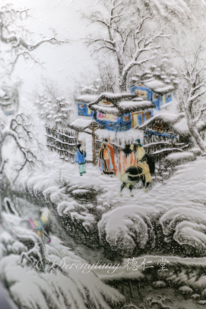 Snow Scenic Eggshell Thin Vase 雪景薄胎蛋型瓷瓶