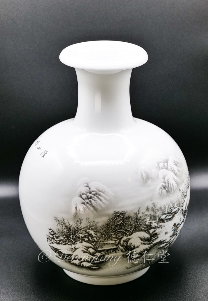 Snow Scenic Eggshell Thin Ball Shape Vase 雪景薄胎球形瓷瓶