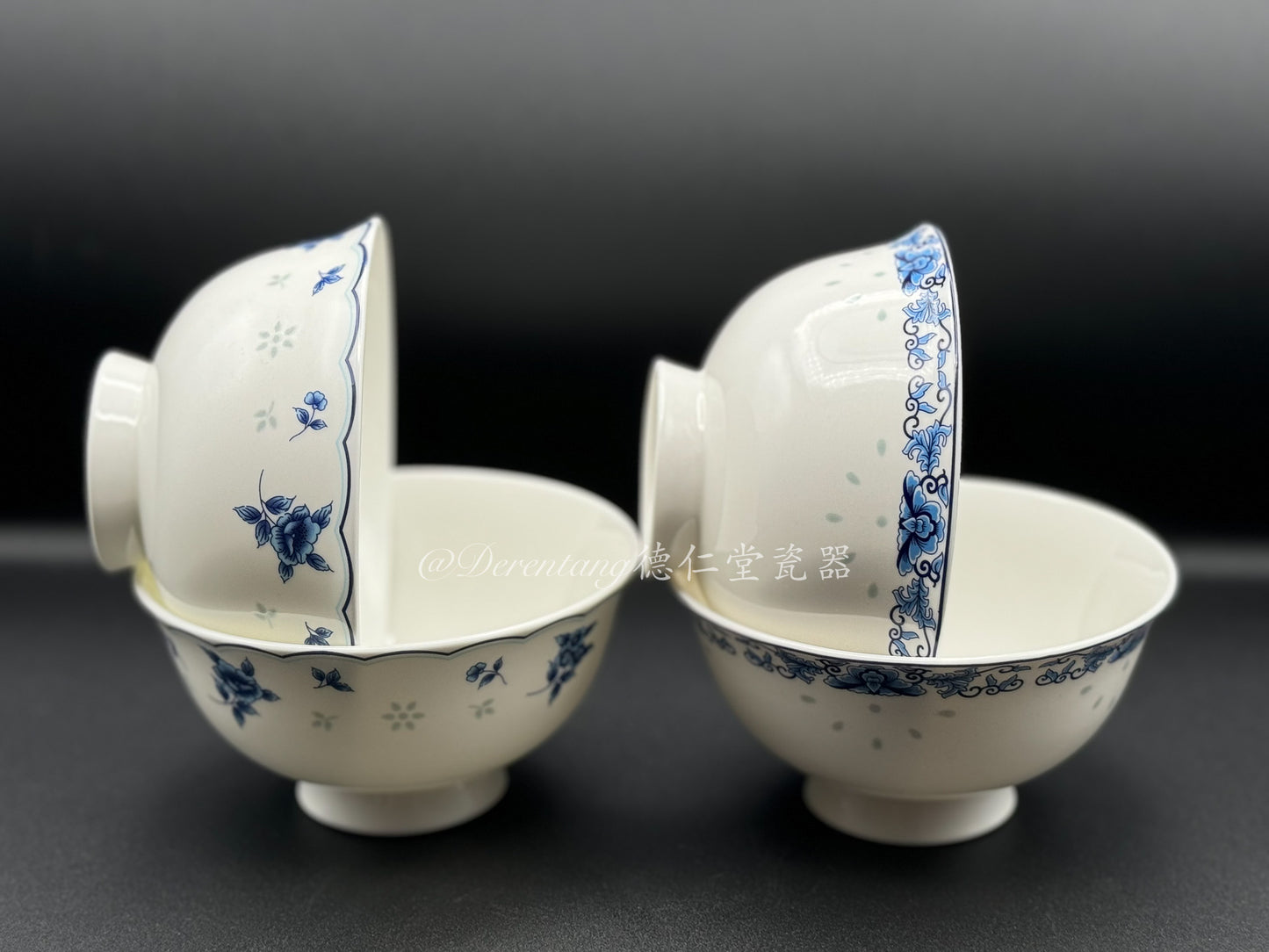 Blue and White Rimmed Pedestal Bowl 青花高脚碗