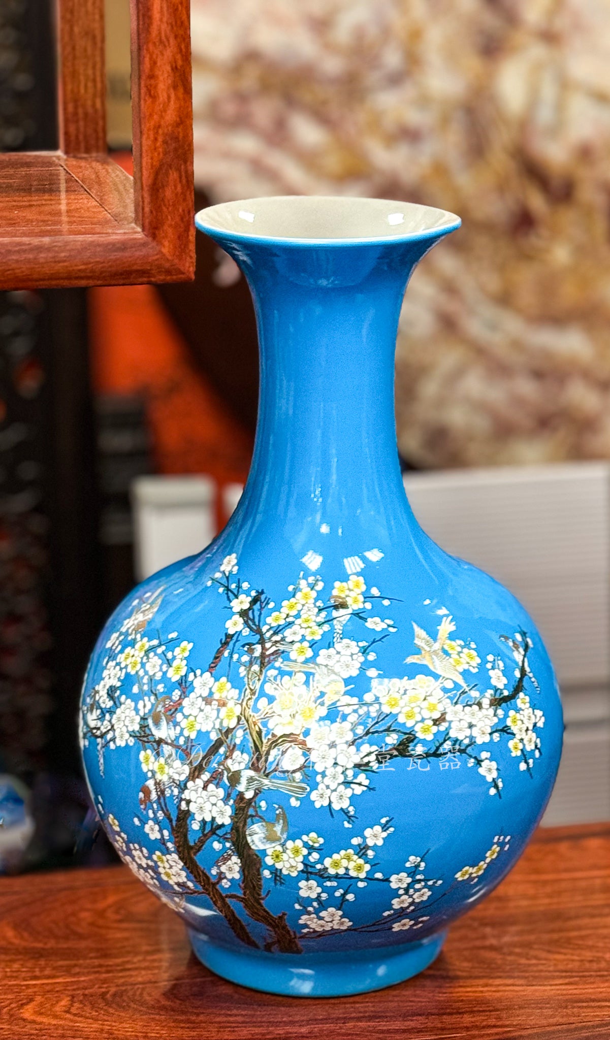 Flared Mouth Globular Vase 法口天球瓶