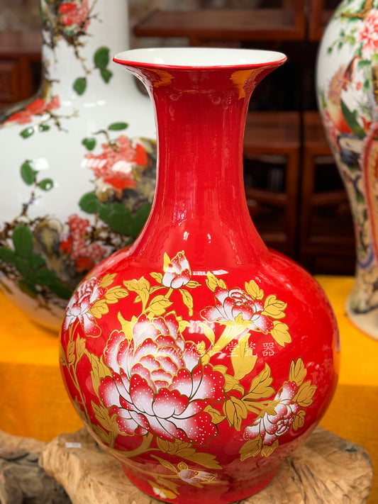 Flared Mouth Globular Vase 法口天球瓶