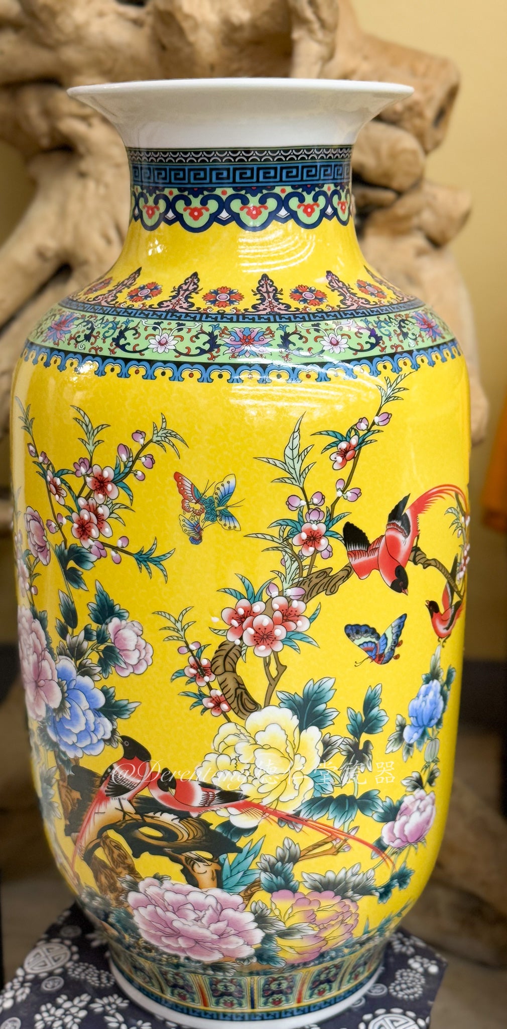 Blossoms of Wealth and Prosperity" Large Floor Vase 花开富贵落地大瓷瓶