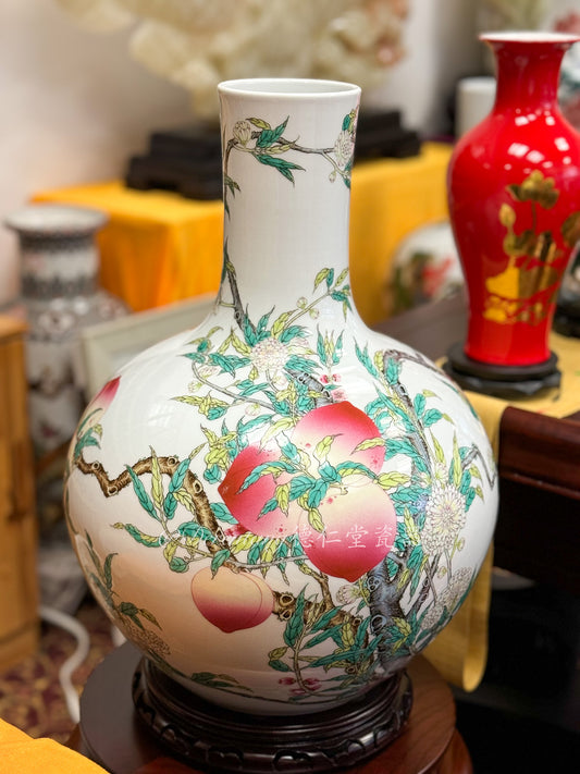 High Imitation Famille-Rose Heavenly Globe Vase with Panta Peach Design 高仿粉彩蟠桃纹天球瓶