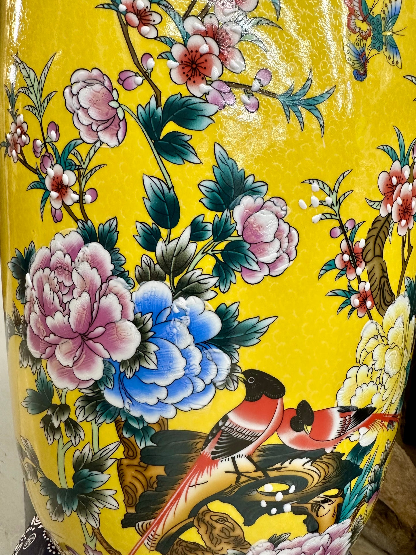 Blossoms of Wealth and Prosperity" Large Floor Vase 花开富贵落地大瓷瓶