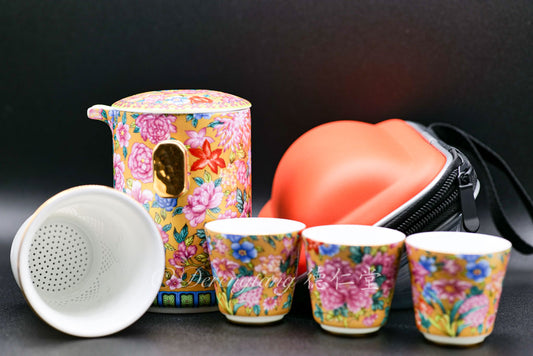 Travel Tea Set - Famille Rose Porcelain 粉彩旅行茶具