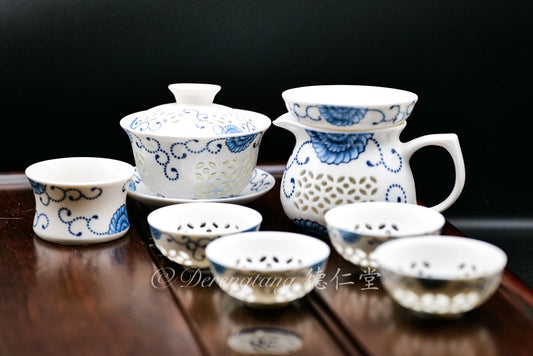 Blue and White Porcelain Linglong Tea Set 青花瓷玲珑茶具套装