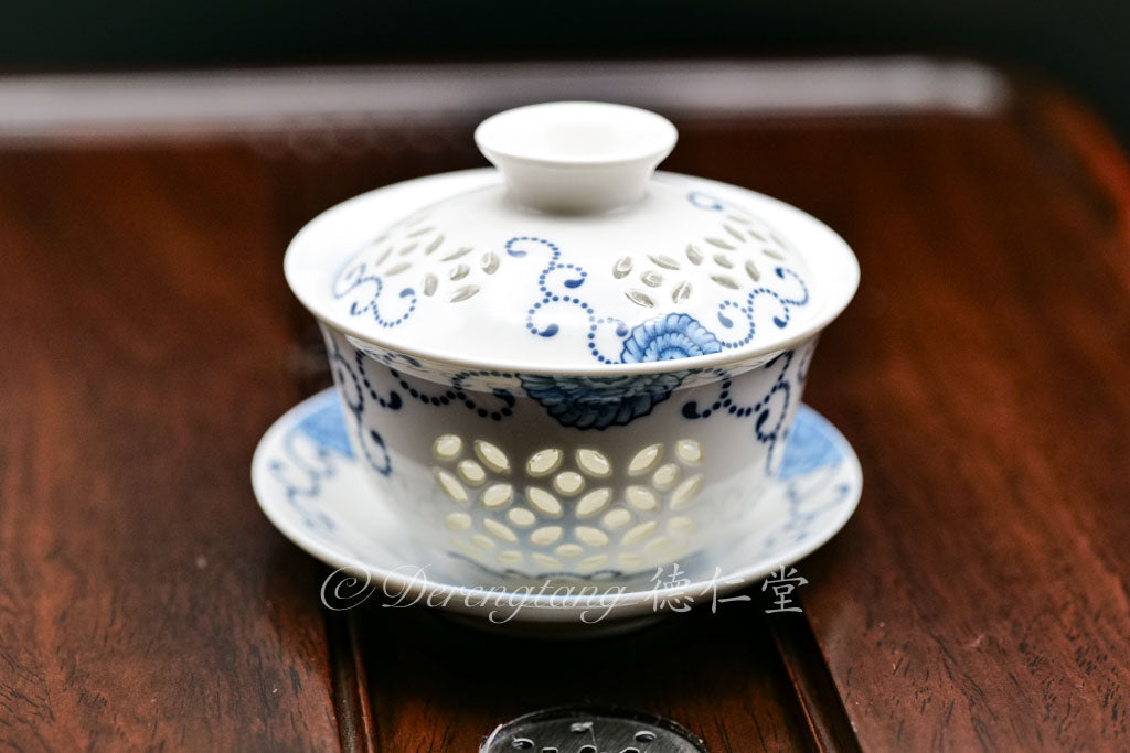 Blue and White Porcelain Linglong Tea Set 青花瓷玲珑茶具套装