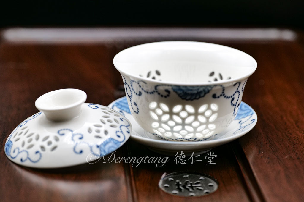 Blue and White Porcelain Linglong Tea Set 青花瓷玲珑茶具套装