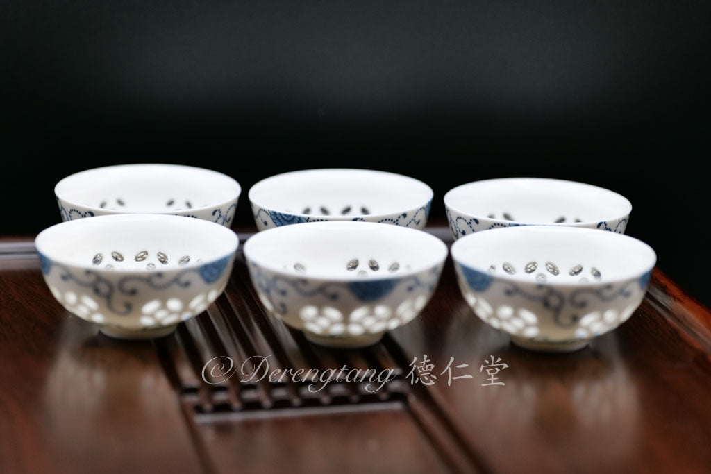 Blue and White Porcelain Linglong Tea Set 青花瓷玲珑茶具套装