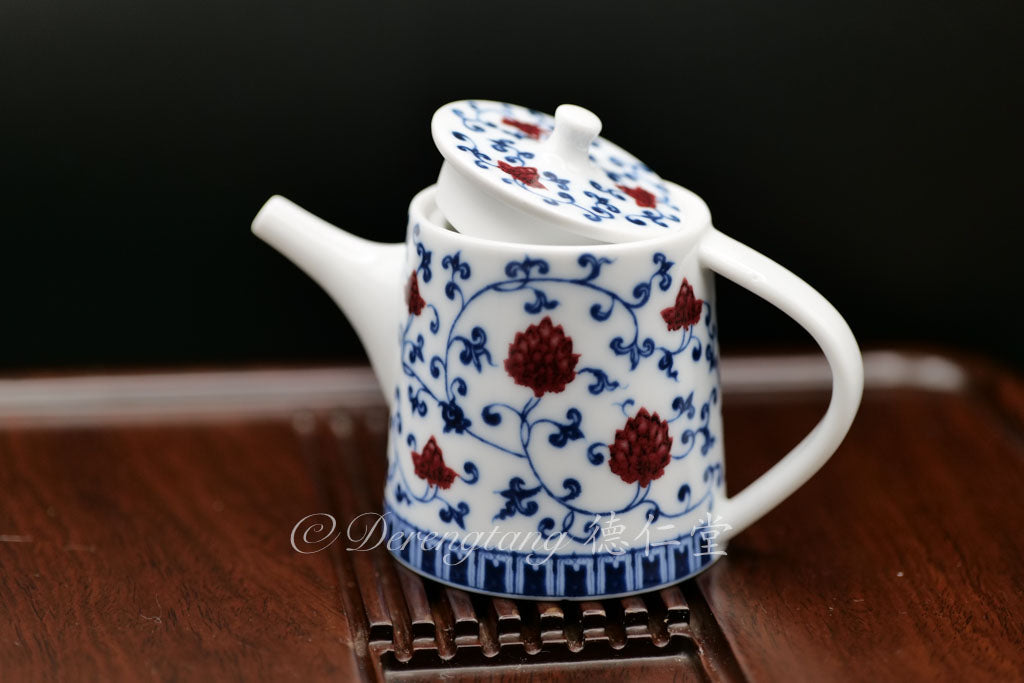 Blue and White Porcelain Tea Pot 青花瓷茶壶